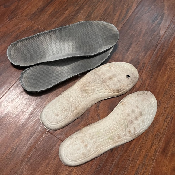 yeezy 350 beluga size 10 - Picture 8 of 8